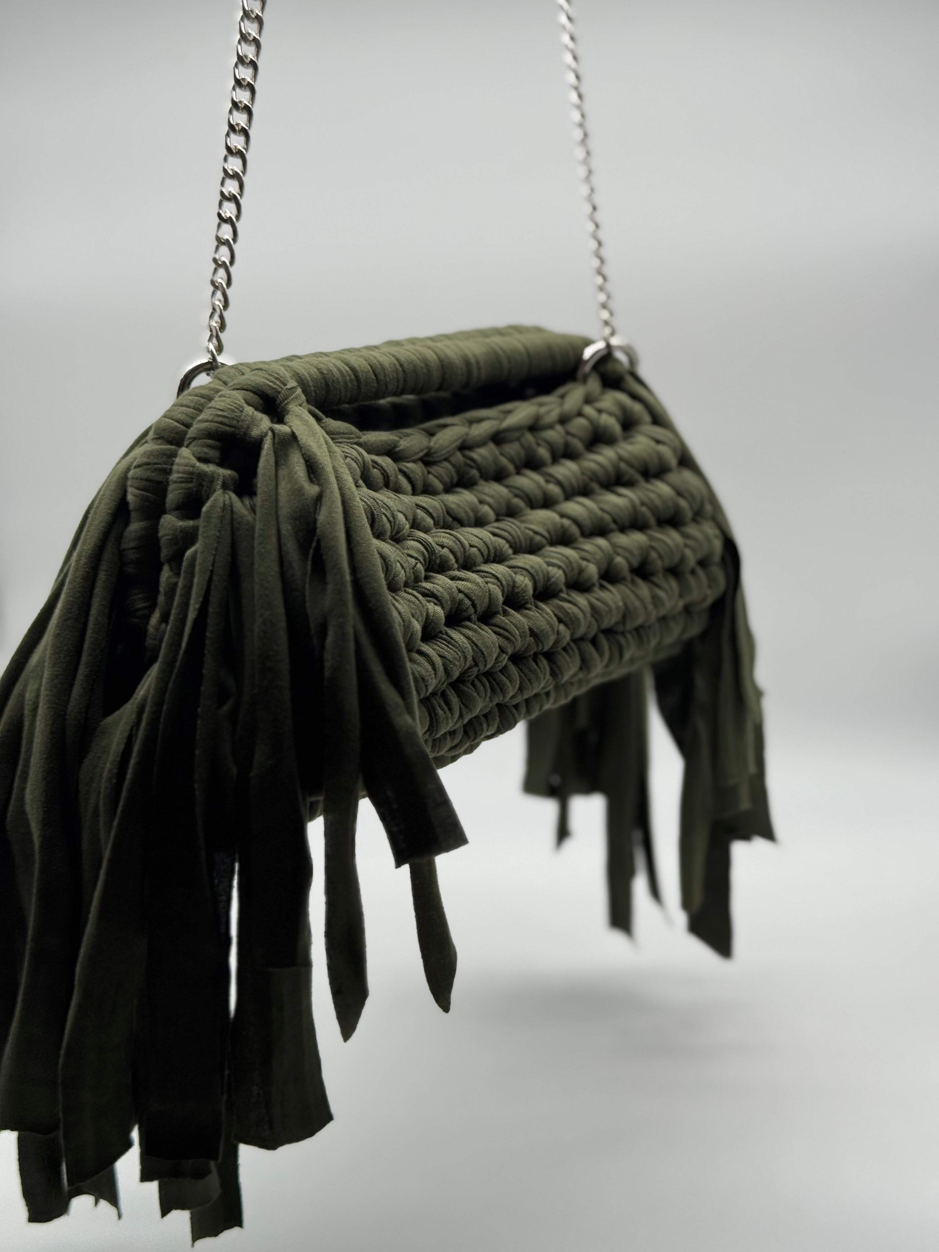 Tokyo Clutch Verde con Frange